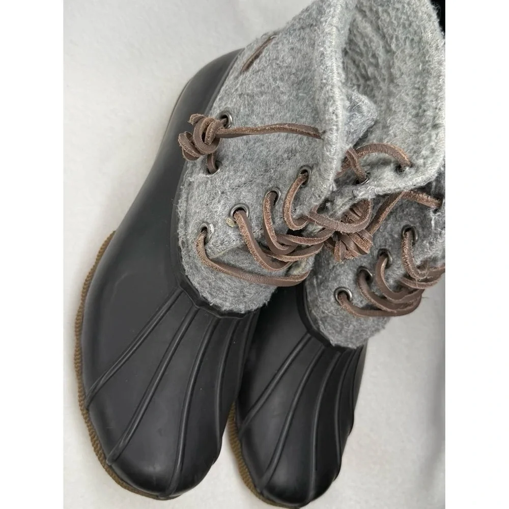 Steve Madden Gray Felt Duck Boots Waterproof Lace Up Winter Rain Boots Women's 7